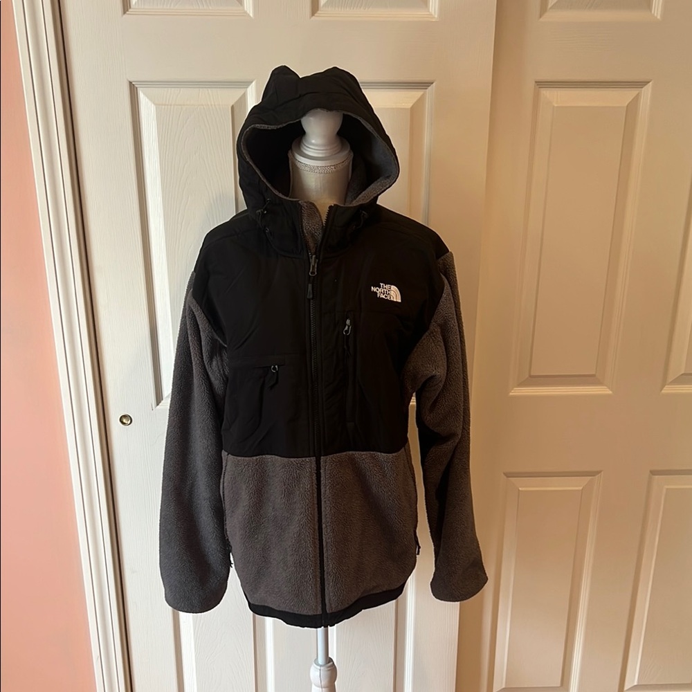 The North Face Men's Black and Gray Jacket